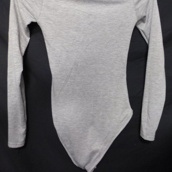 PRETTY LITTLE THING, size 4, grey turtleneck, BNWT - Picture 6 of 6